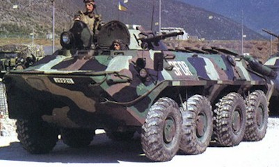 BTR70_50_UKR.JPG (43789 Byte)